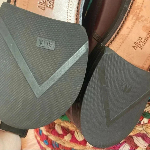 Allen Edmonds Park Avenue cap toe Oxford shoes - Picture 3 of 7